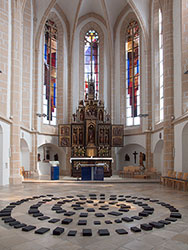 Purgatorio, Spitalskirche Perchtoldsdorf, 2015, 100 Bücher, Foto Robert Zahornicky Purgatorio, Spitalskirche Perchtoldsdorf, 2015, 100 Bücher, Foto Robert Zahornicky